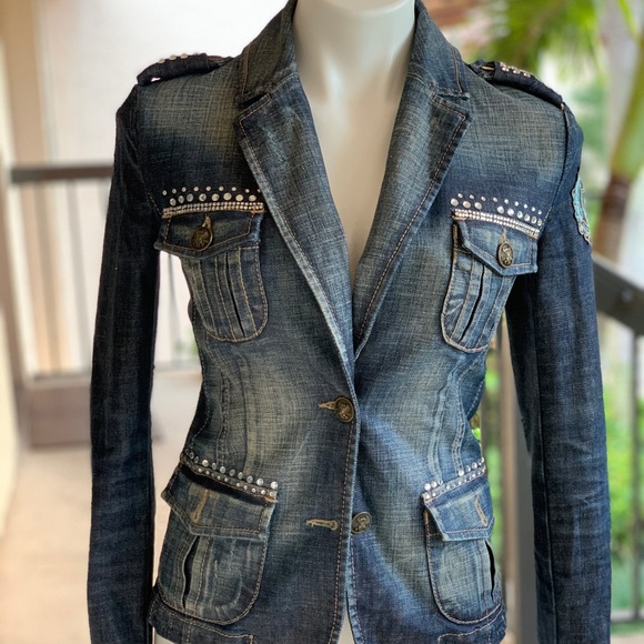 Tailored fitted Studded jean jacket size 2 - Picture 1 of 5